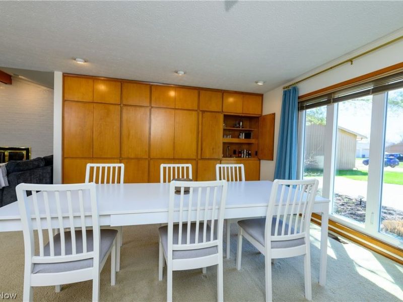 10483 Shale Brook Way, Strongsville, OH 44149 Photo 9