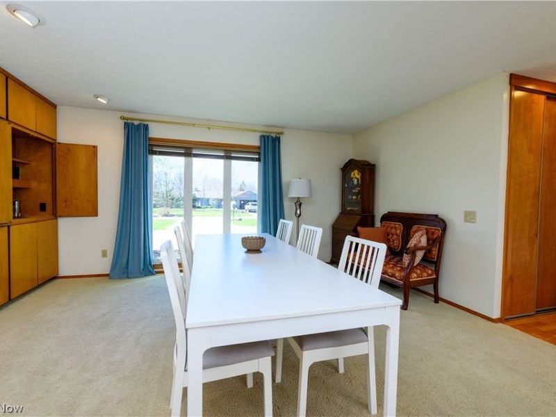 10483 Shale Brook Way, Strongsville, OH 44149 Photo 9