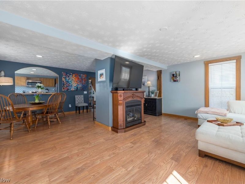 686 Perry Street, Vermilion, OH 44089 Photo 10