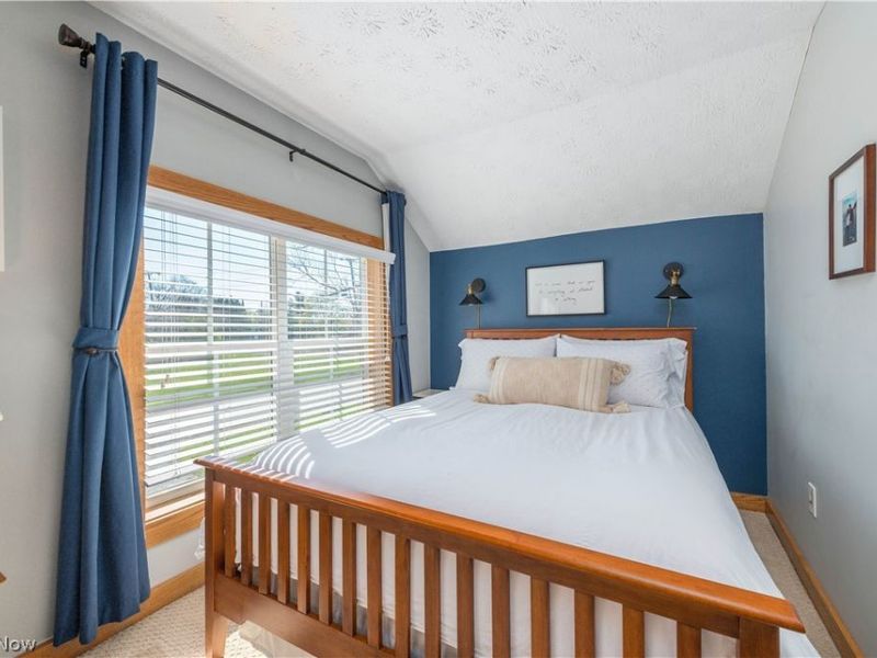 686 Perry Street, Vermilion, OH 44089 Photo 24