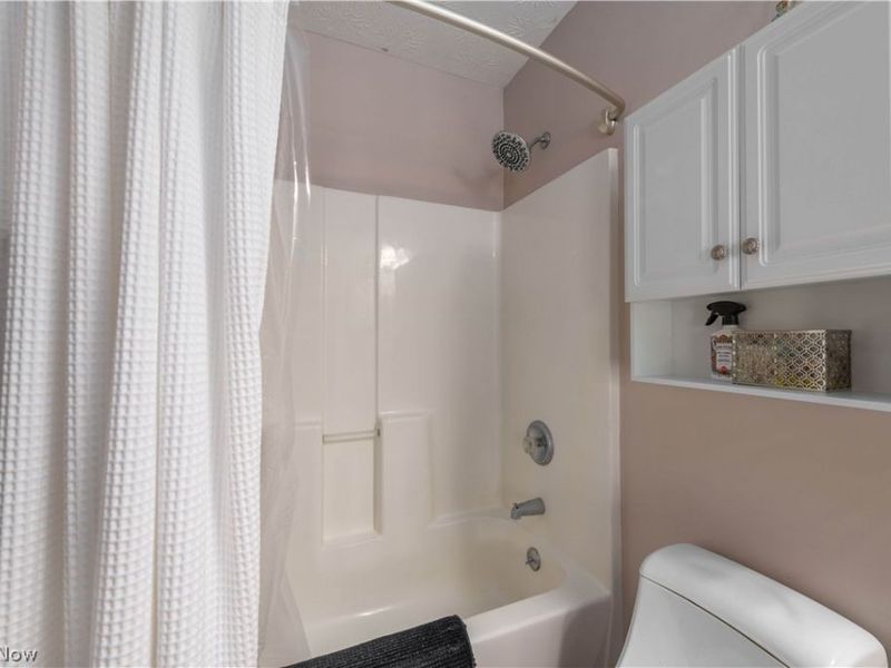 686 Perry Street, Vermilion, OH 44089 Photo 36