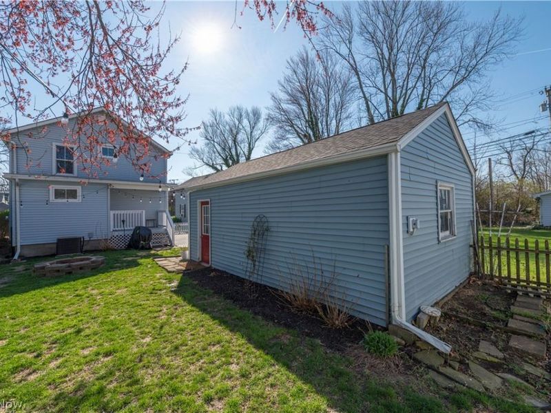 686 Perry Street, Vermilion, OH 44089 Photo 44