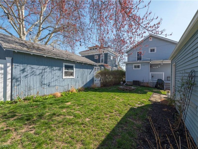 686 Perry Street, Vermilion, OH 44089 Photo 45