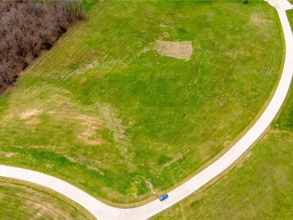 Oldefield Drive , St Clairsville, OH 43950