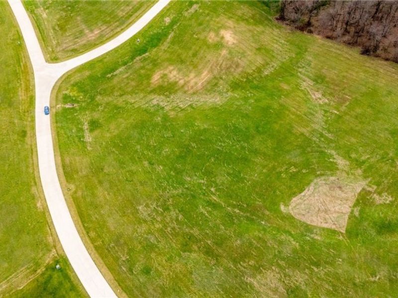 Oldefield Drive, Saint Clairsville, OH 43950 Photo 2