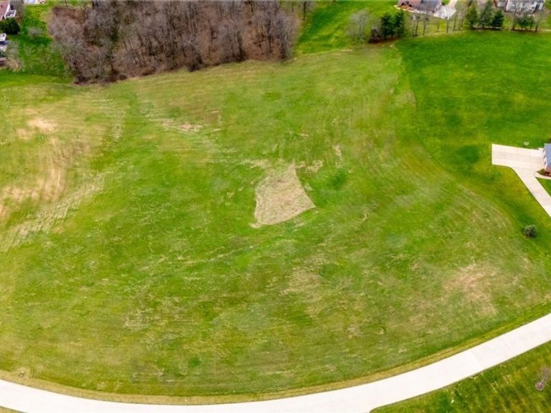 Oldefield Drive, Saint Clairsville, OH 43950 Photo 3