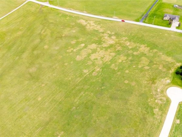 Oldefield Drive , St Clairsville, OH 43950