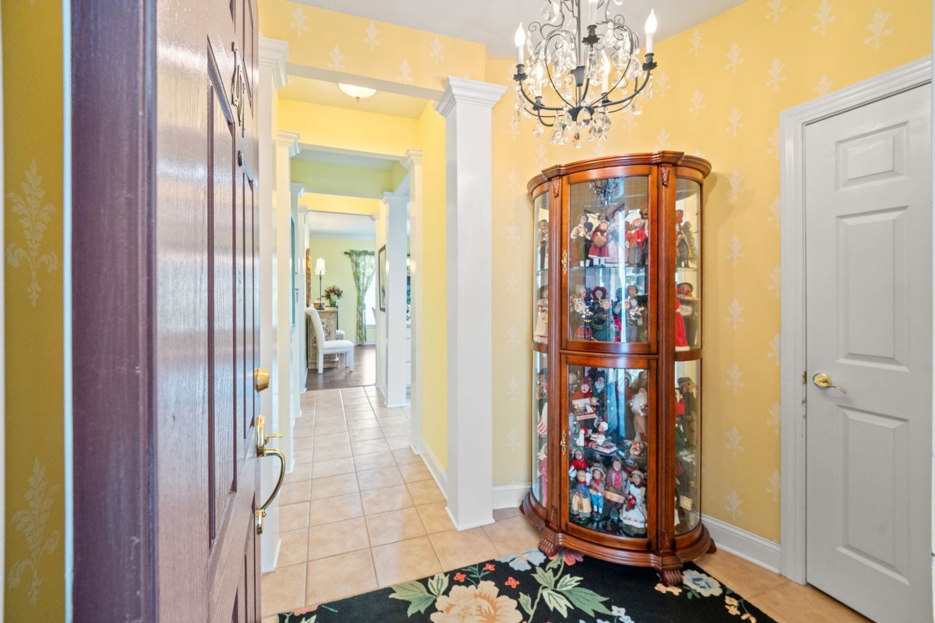 730 Pickering Dr. Photo 11