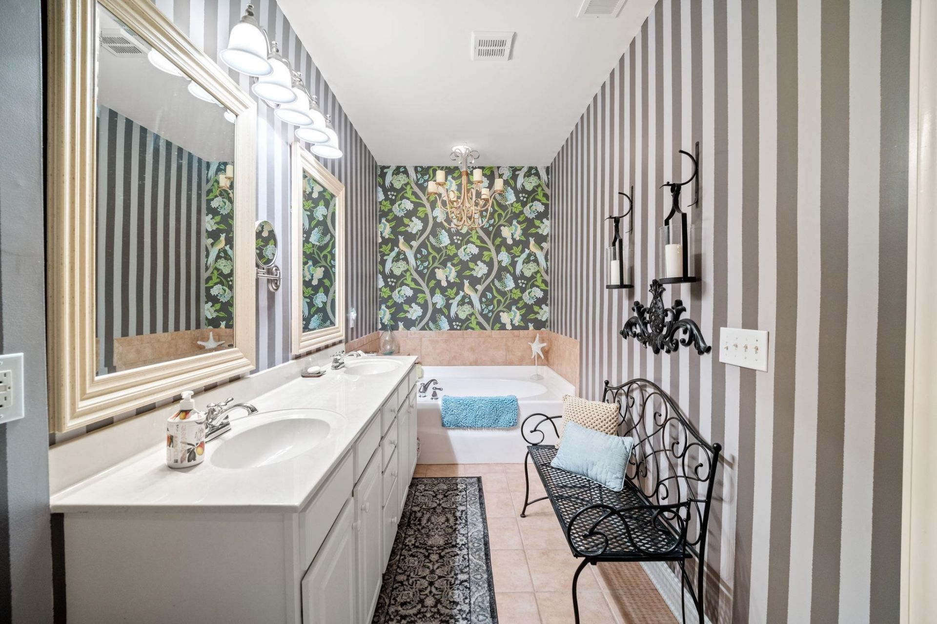 730 Pickering Dr. Photo 15