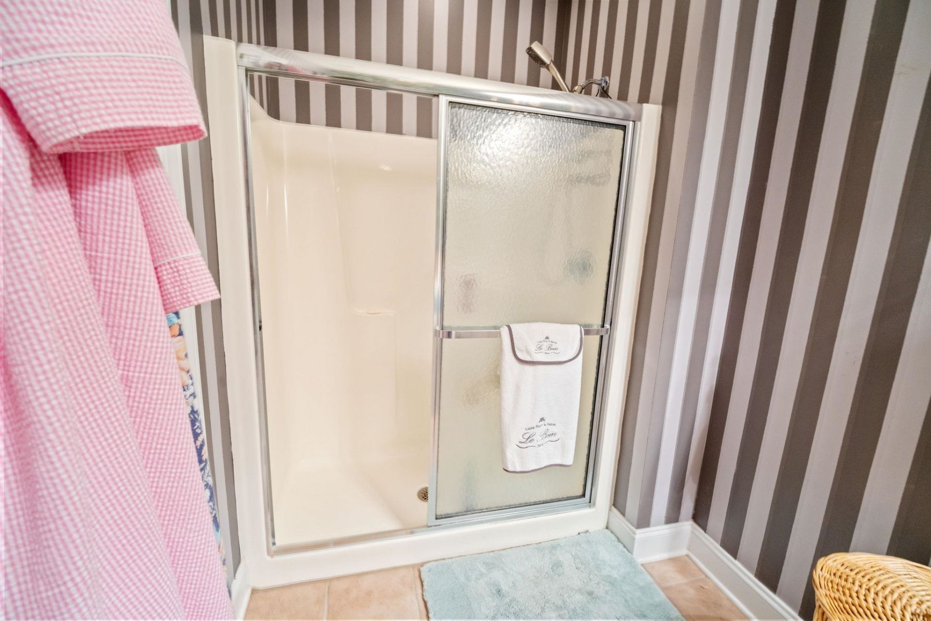 730 Pickering Dr. Photo 18