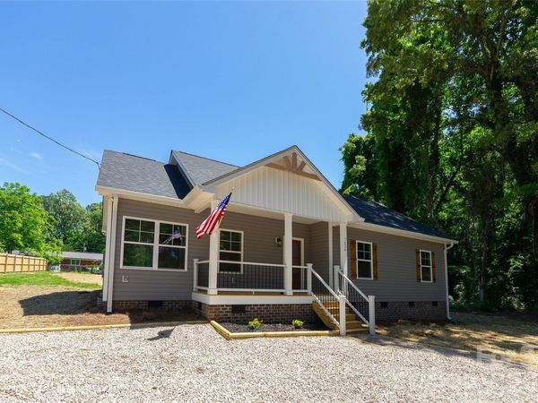 7426 Hambright Road, Huntersville, NC 28078