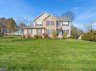 2314 DEVON DRIVE, QUAKERTOWN, PA 18951