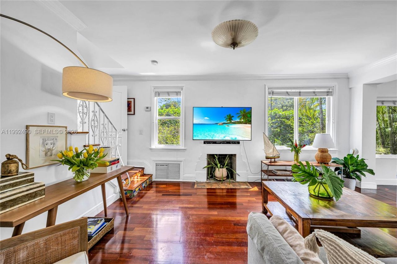 1601 SW 11th Ter, Miami, FL 33135 Photo