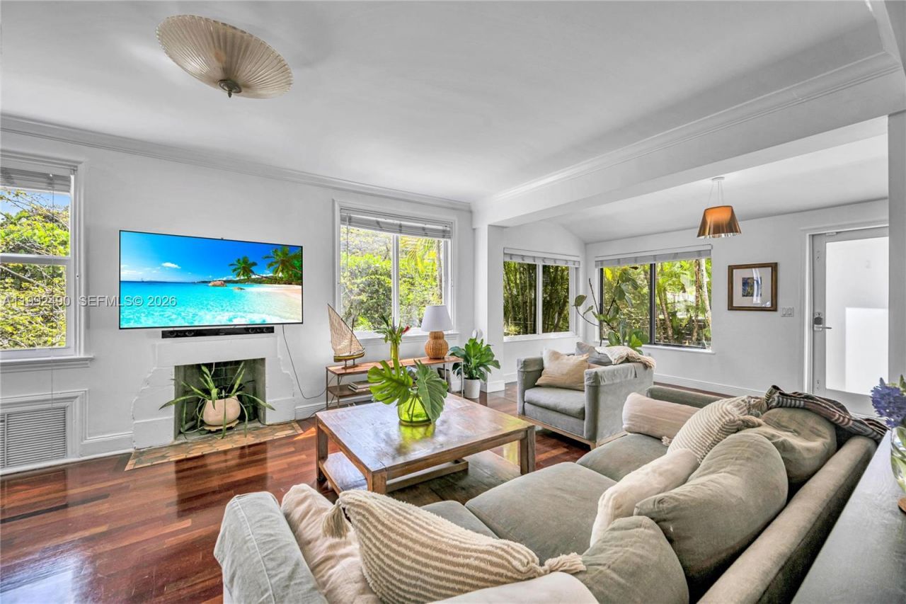 1601 SW 11th Ter, Miami, FL 33135 Photo