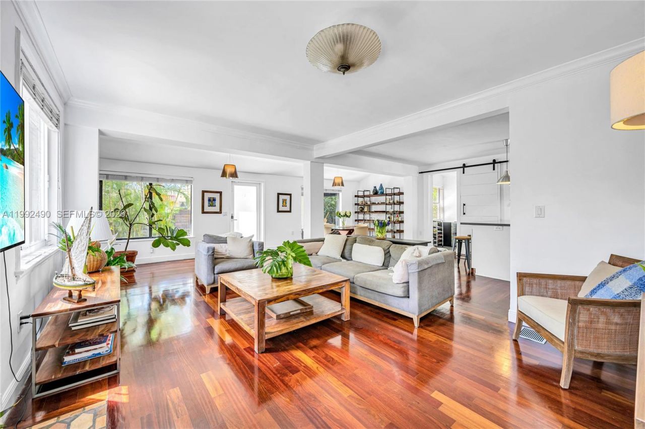 1601 SW 11th Ter, Miami, FL 33135 Photo