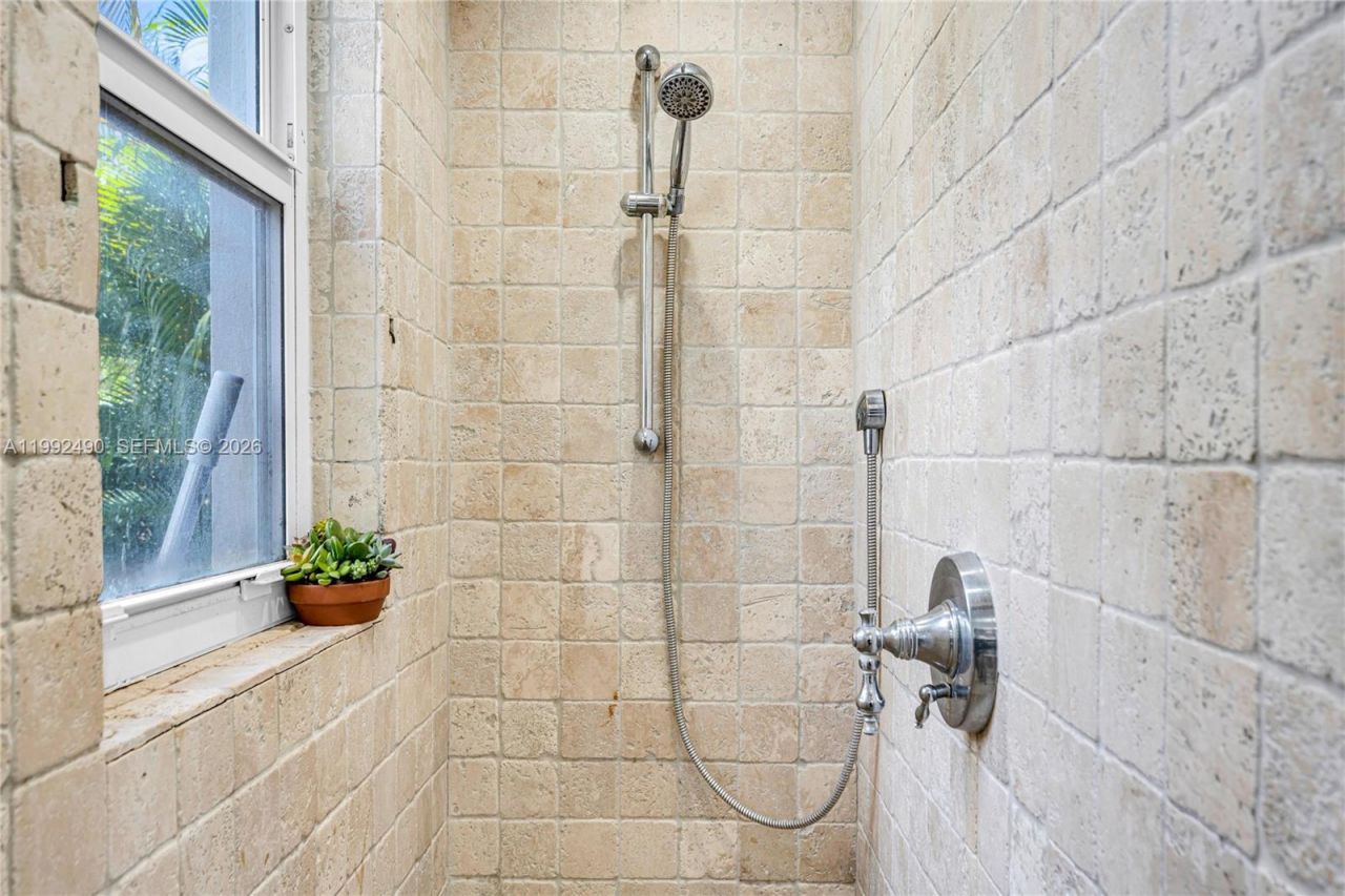 1601 SW 11th Ter, Miami, FL 33135 Photo