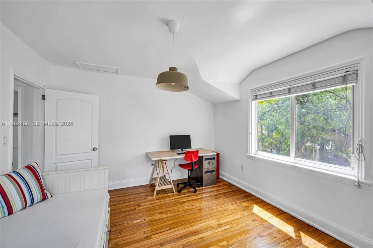 1601 SW 11th Ter, Miami, FL 33135 Photo