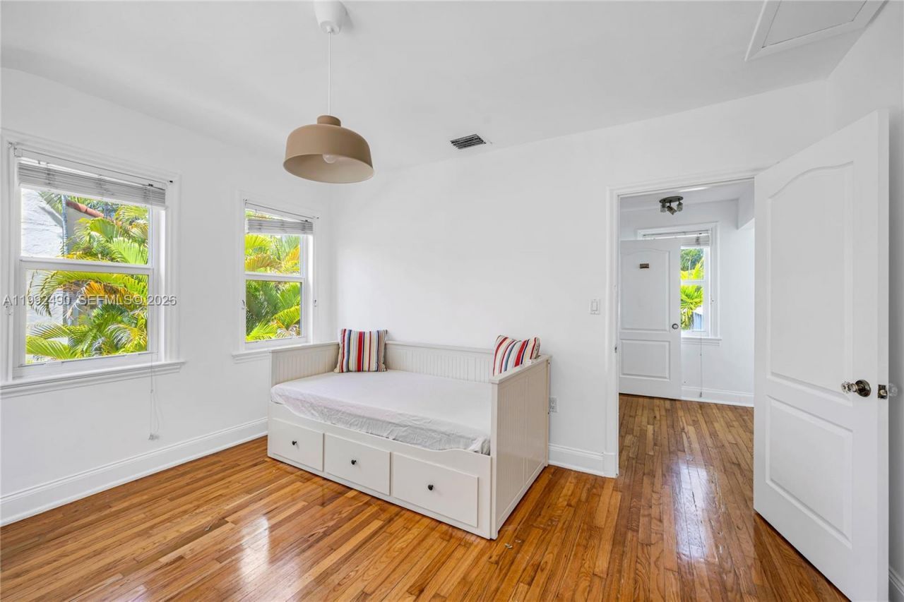 1601 SW 11th Ter, Miami, FL 33135 Photo