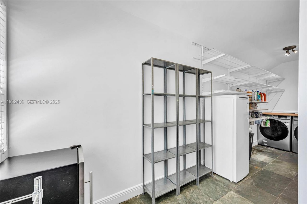 1601 SW 11th Ter, Miami, FL 33135 Photo