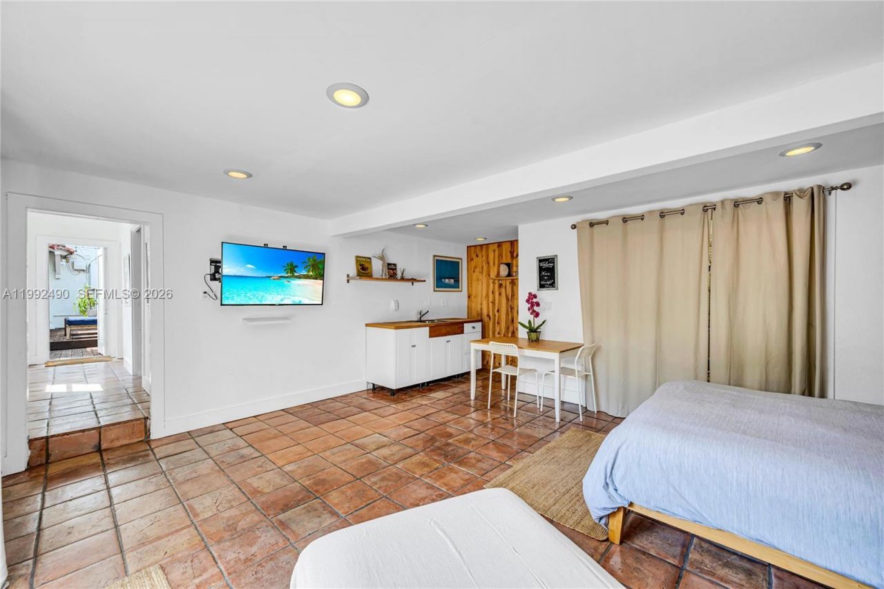 1601 SW 11th Ter, Miami, FL 33135 Photo