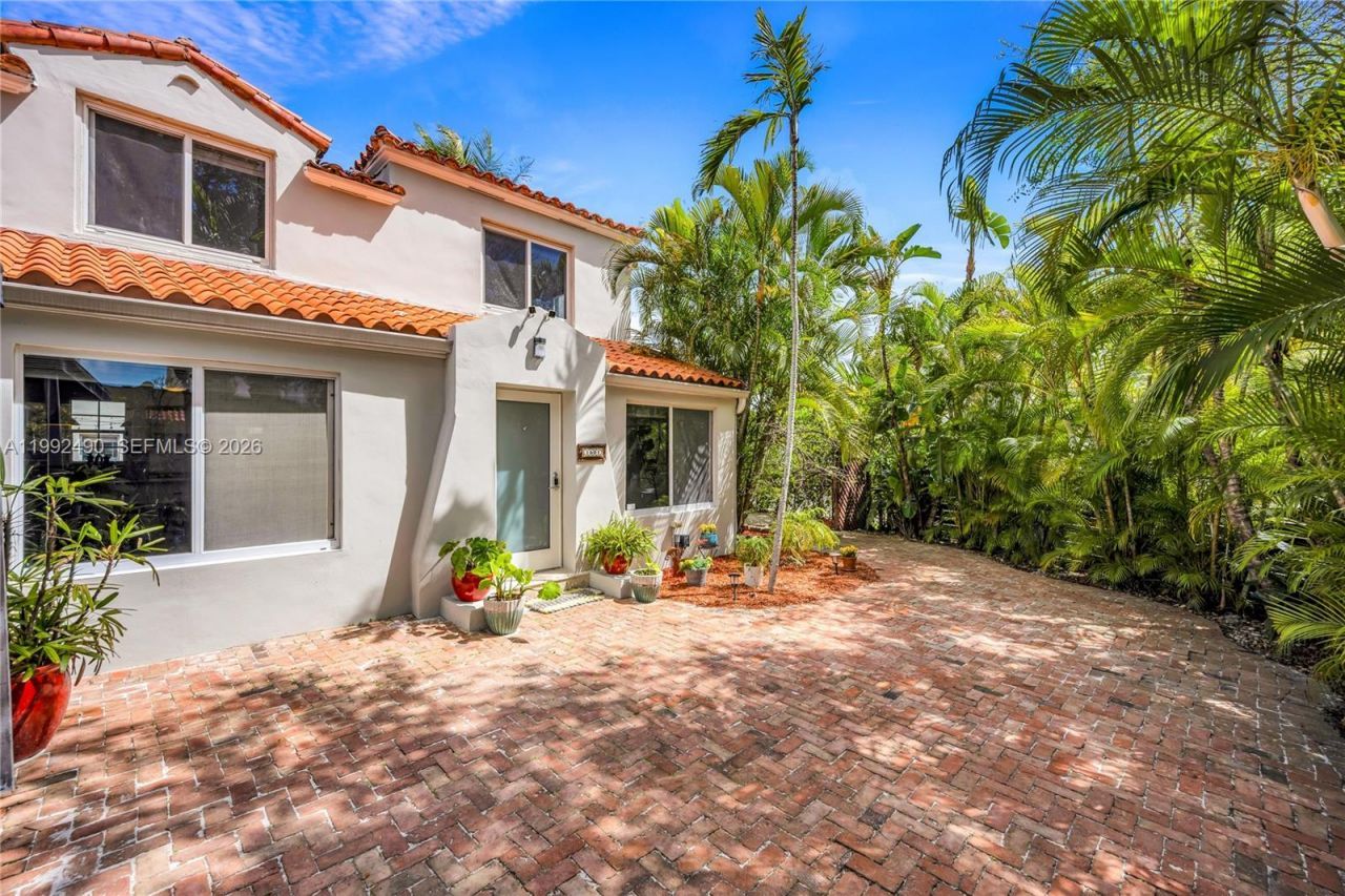 1601 SW 11th Ter, Miami, FL 33135 Photo