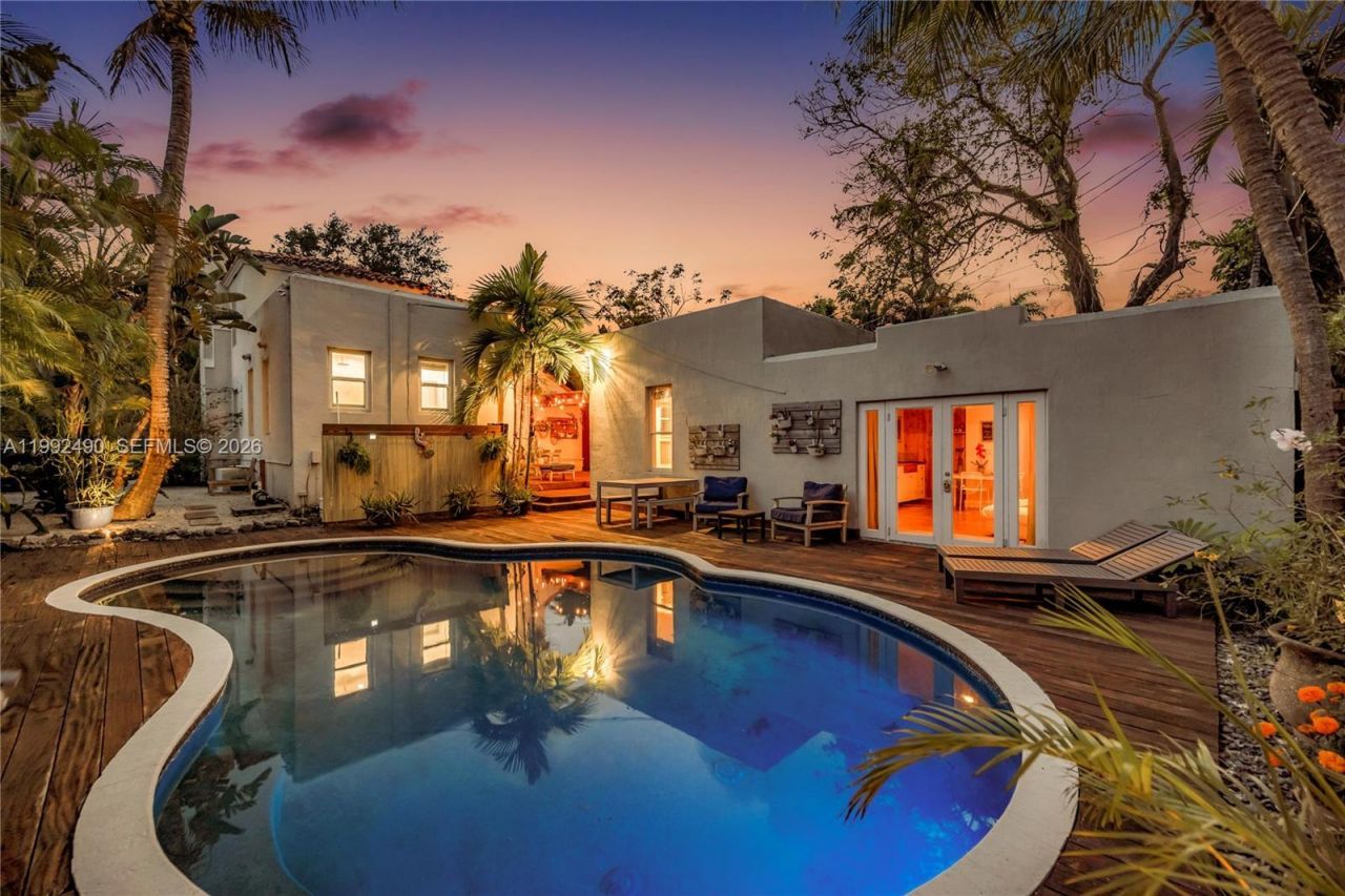 1601 SW 11th Ter, Miami, FL 33135 Photo