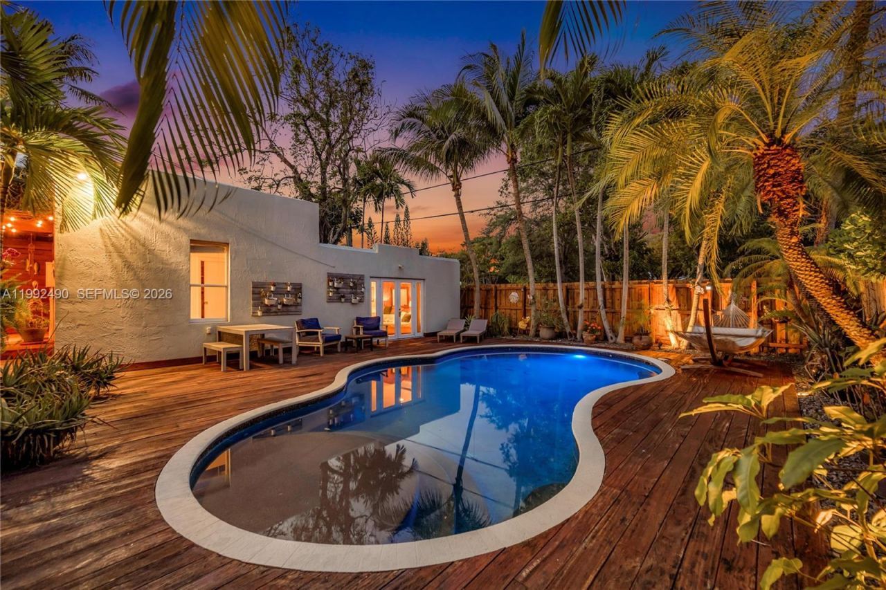 1601 SW 11th Ter, Miami, FL 33135 Photo