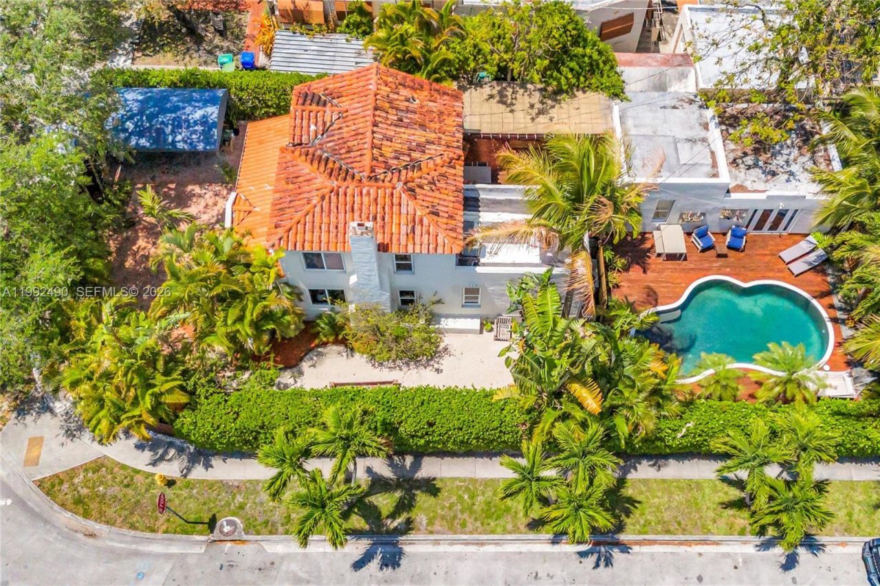 1601 SW 11th Ter, Miami, FL 33135 Photo