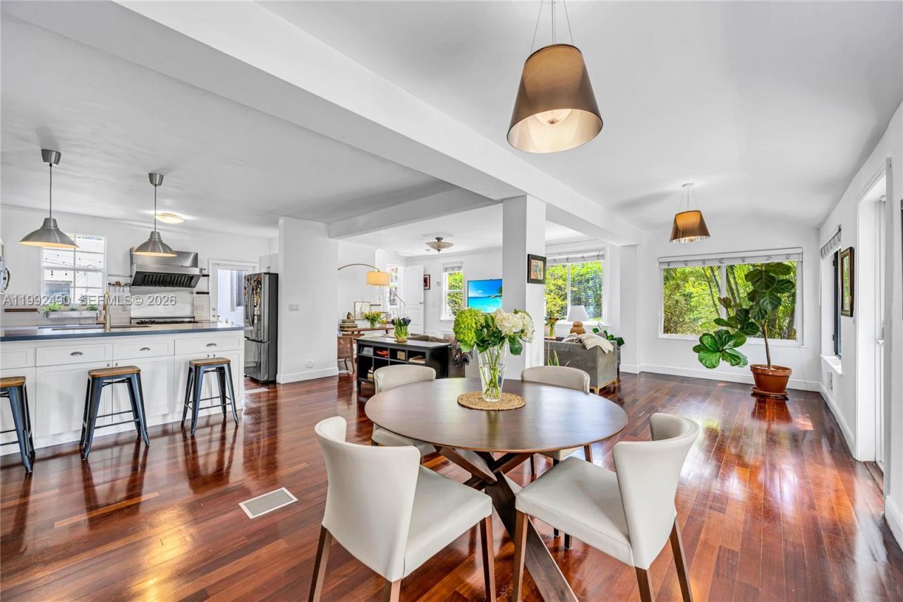 1601 SW 11th Ter, Miami, FL 33135 Photo