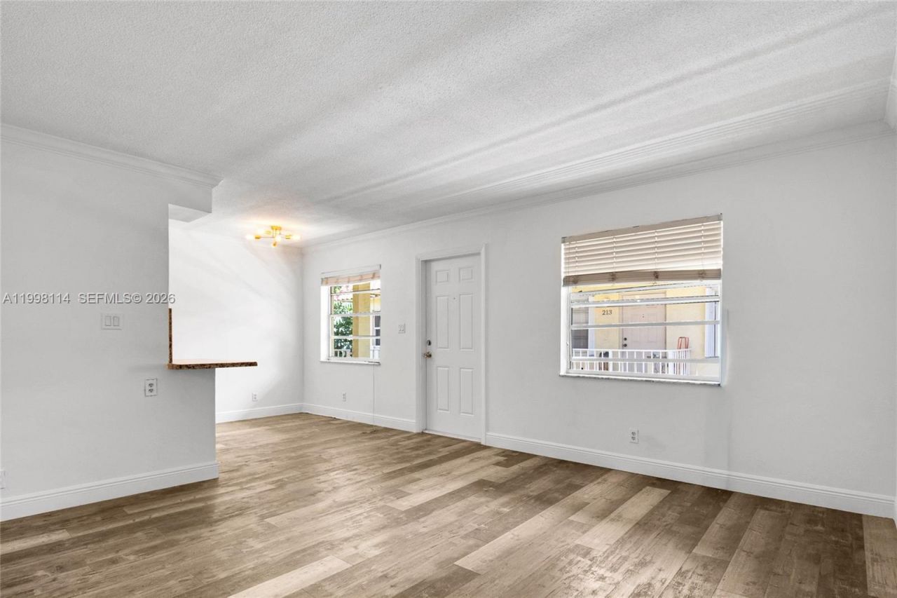 Please Call For Address, Unit 208, Fort Lauderdale, FL 33305 Photo