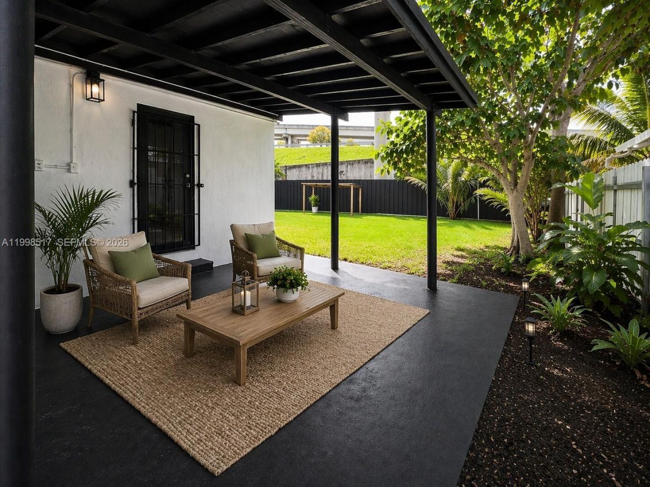 736 NW 41st St, Miami, FL 33127 Photo