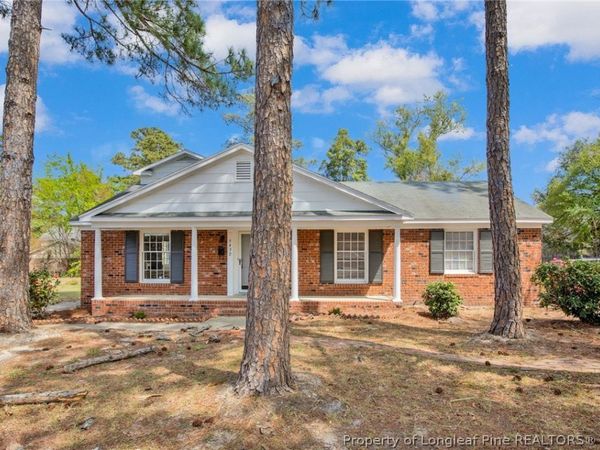 5432 Sandstone Drive, Fayetteville, NC 28311