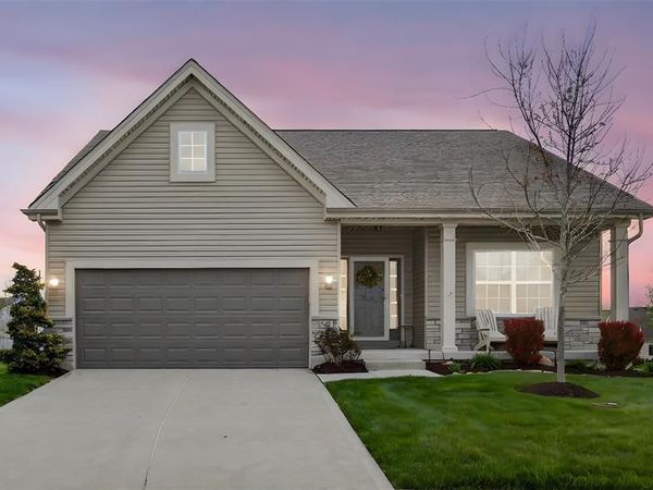 527 Columbia Downs , Lake St Louis, MO 63367