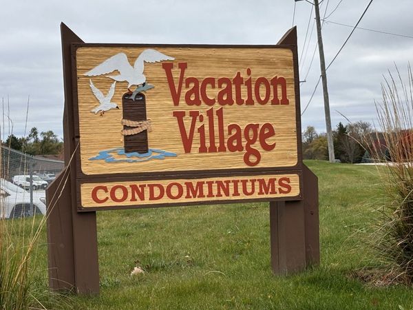 11 St Thomas Colony Drive , Unit 5, Fox Lake, IL 60020