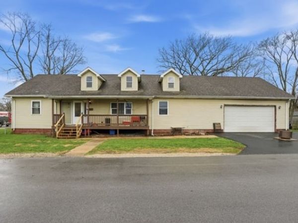 421 Nobes Avenue , Lockport, IL 60441