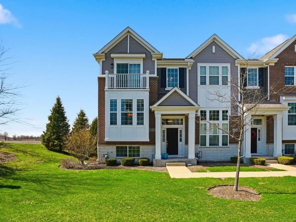 2925 Madison Drive , Naperville, IL 60564