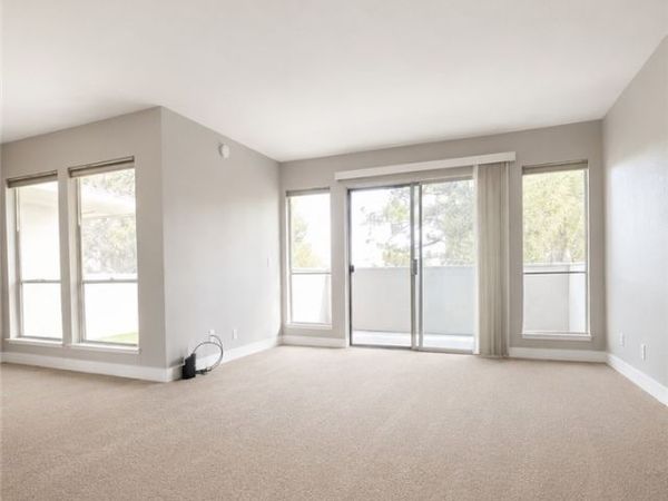 2838 Loveland Drive, Unit 1608, Las Vegas, NV 89109
