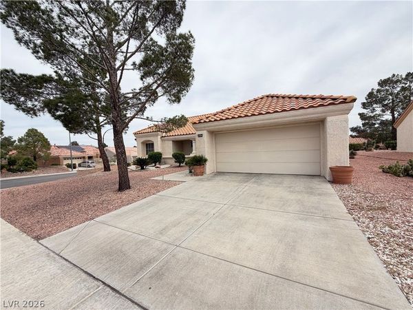 2852 Bluff Point Drive , Las Vegas, NV 89134