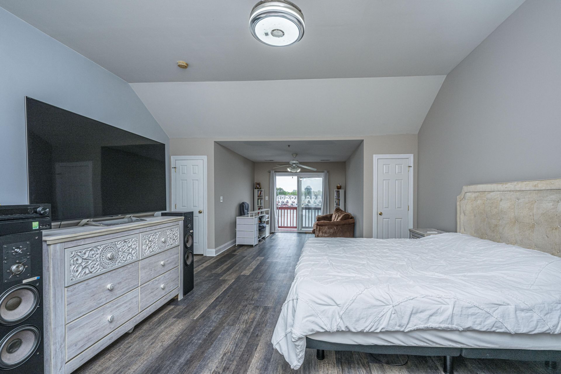 4933 Lake Palmetto Lane Photo 16