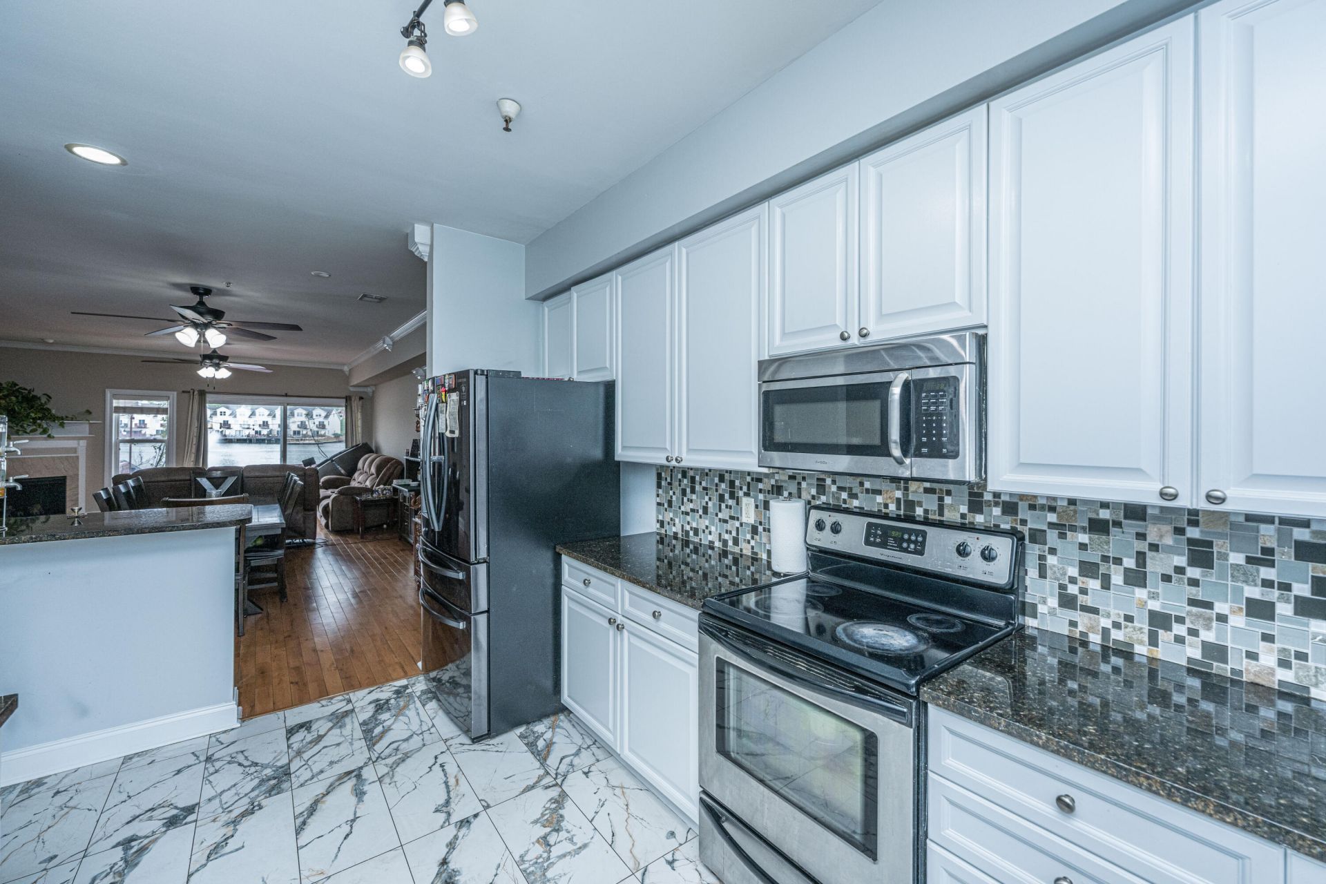 4933 Lake Palmetto Lane Photo 4