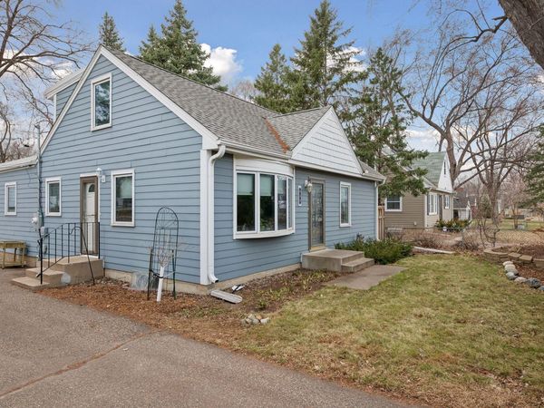 654 8th Avenue NW, New Brighton, MN 55112