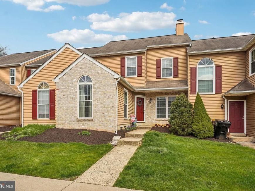 3 Aspen Way , Schwenksville, PA 19473 Main Photo