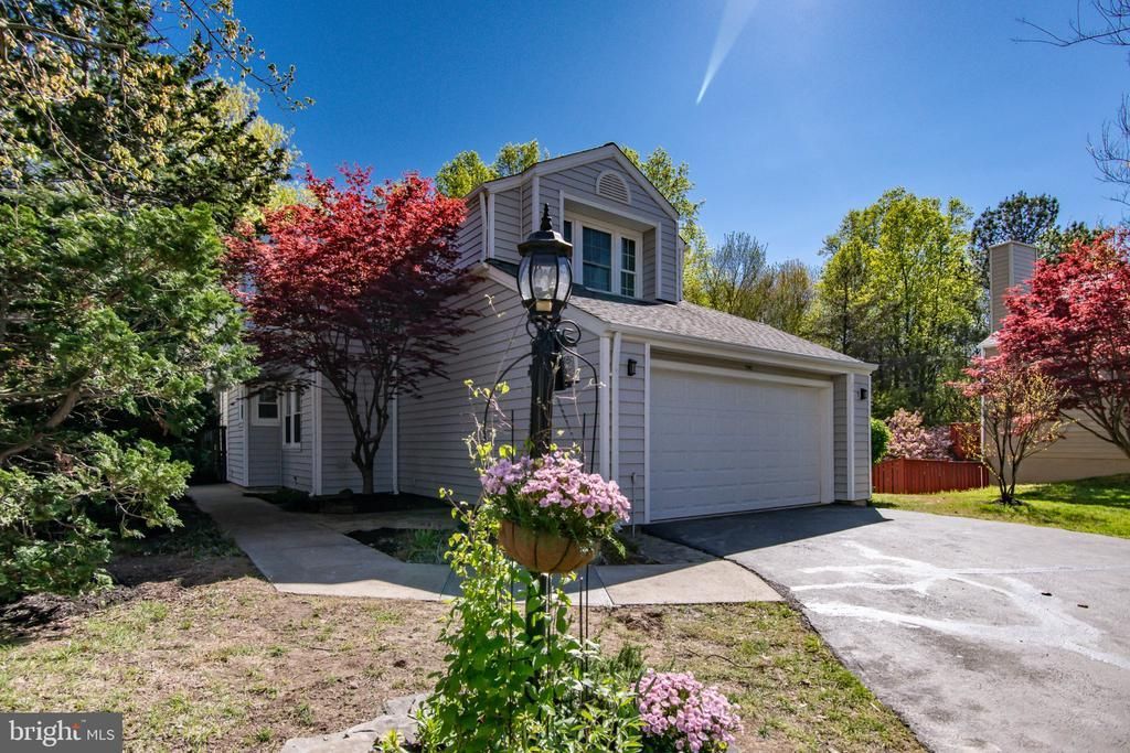 7502 Cross Gate Lane, Alexandria, VA 22315 Main Photo