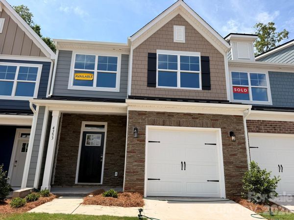 4353 Black Court, Harrisburg, NC 28075