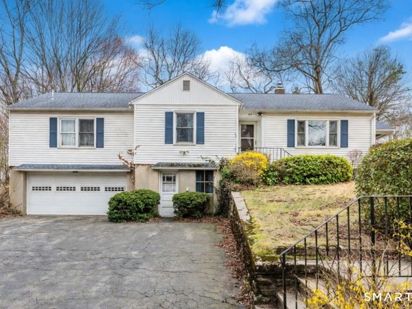 94 Farrell , Waterbury, CT 06706