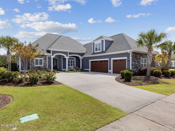 8678 Horse Nettle Drive NE, Leland, NC 28451
