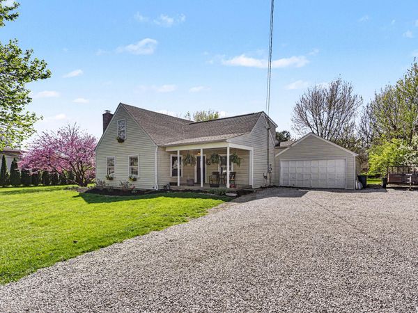 4353 Hoover Road , Grove City, OH 43123