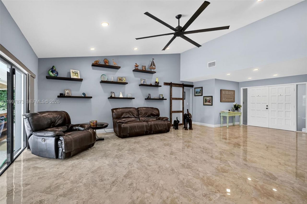 8860 SW 49th Ct, Cooper City, FL 33328 Photo