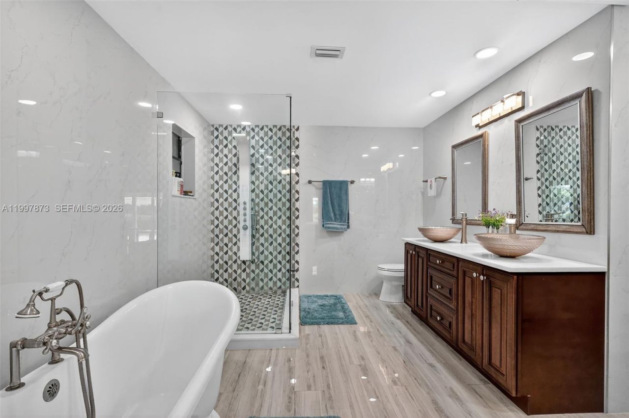 8860 SW 49th Ct, Cooper City, FL 33328 Photo