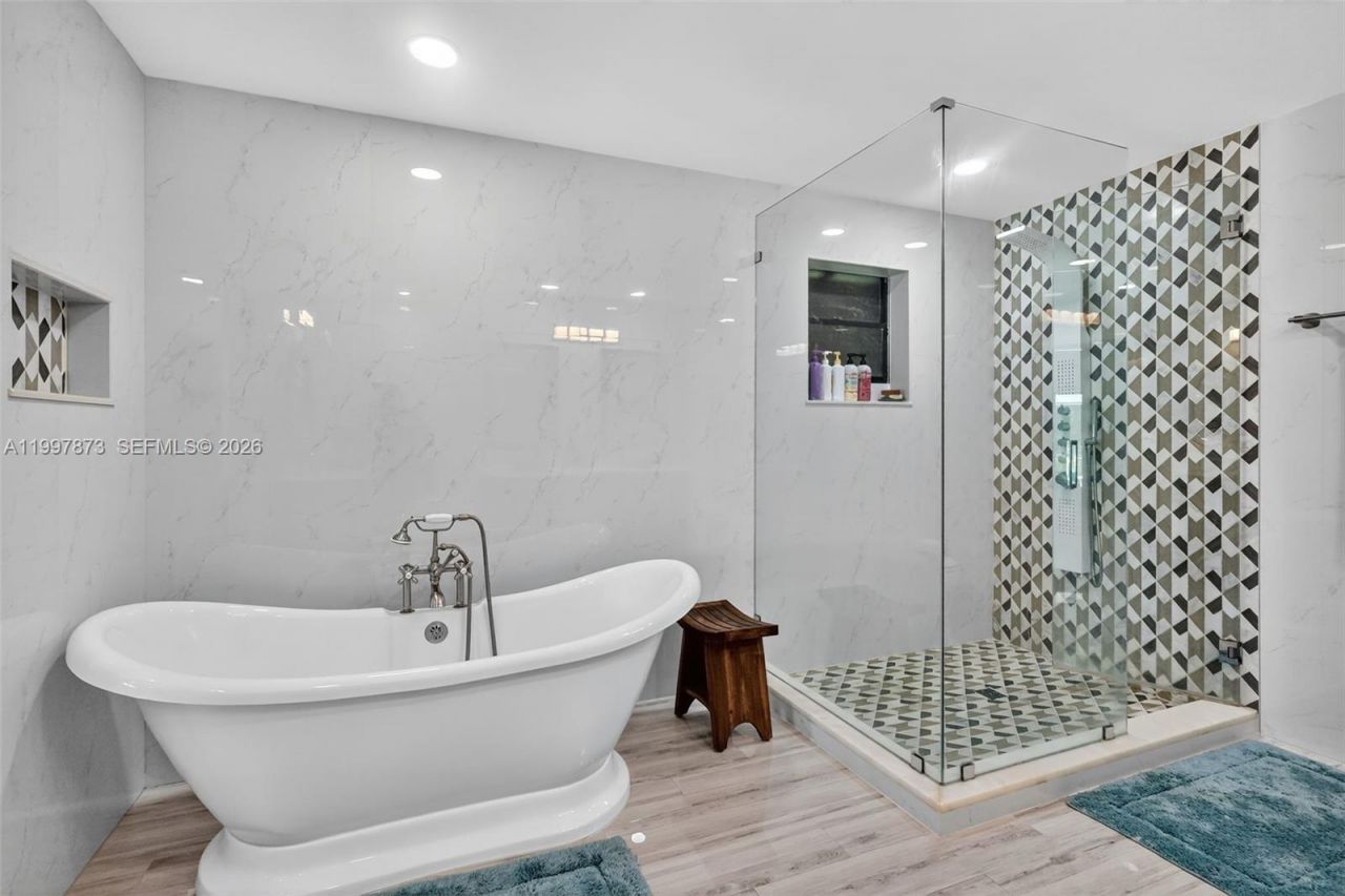 8860 SW 49th Ct, Cooper City, FL 33328 Photo